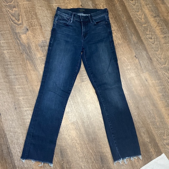 MOTHER THE RASCAL ANKLE SNIPPET IN A TRIP DOWN MEMORY LANE SUPER STRETCH DENIM - Picture 8 of 16